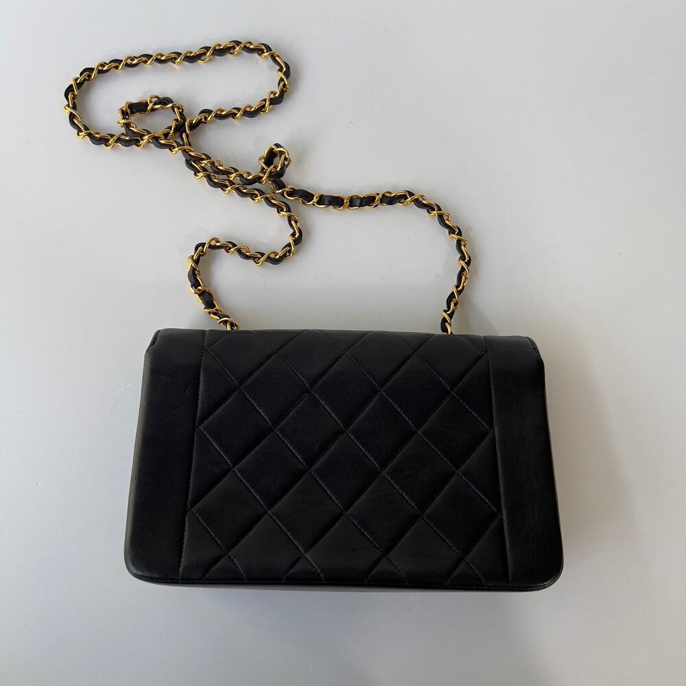 Vintage Chanel Diana Flap Bag Quilted Lambskin Black 24KGHW Small - Picture 3 of 7